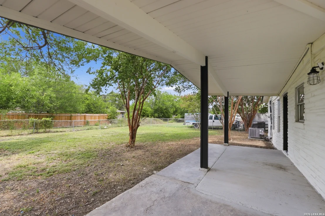 Photo of 123 CHADWICK DR