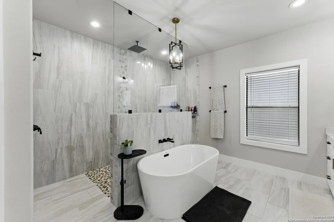 Photo of 725 Winding View