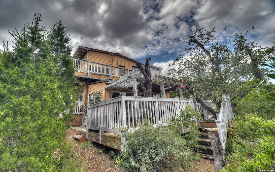 Photo of 982 Skyview Ln
