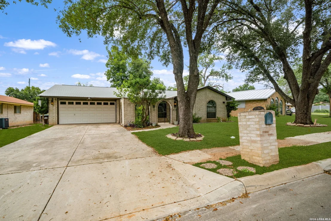 Photo of 7131 FOREST BRK