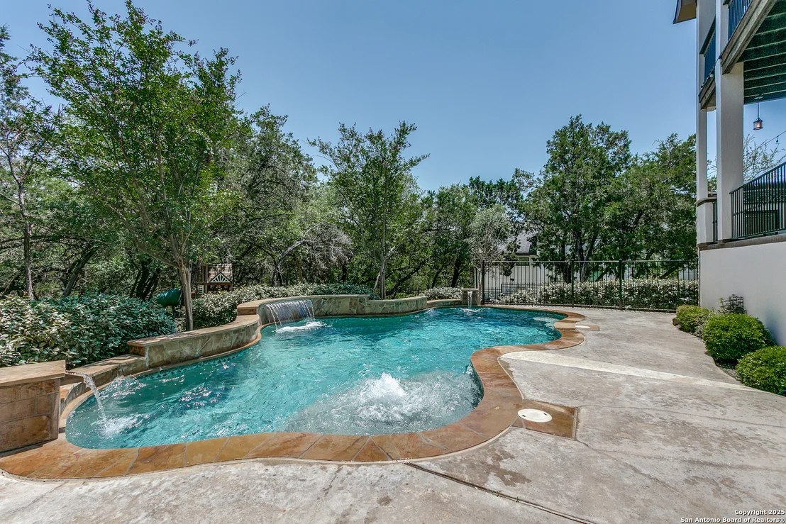 Photo of 8826 Falcon Place