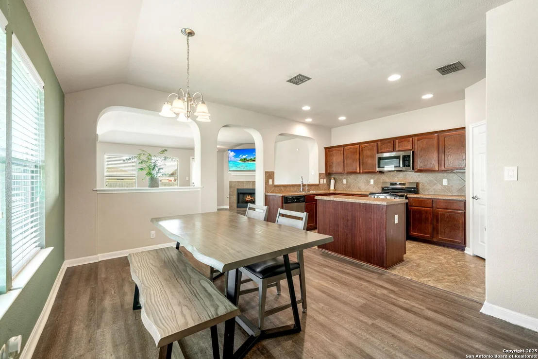 Photo of 8434 Blackstone