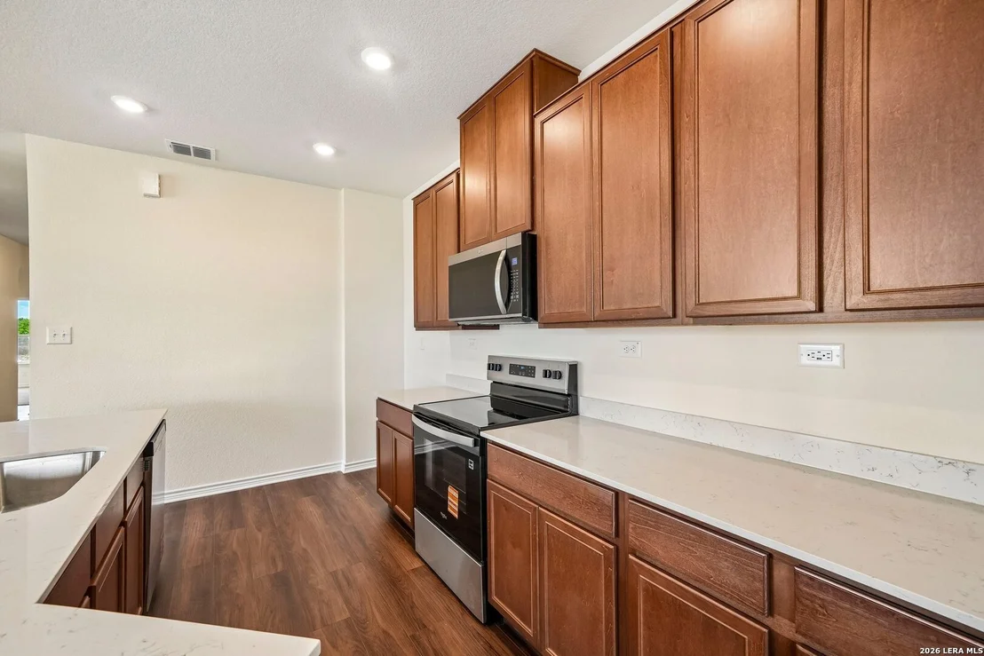 Photo of 7724 MOUNTAINEER WAY