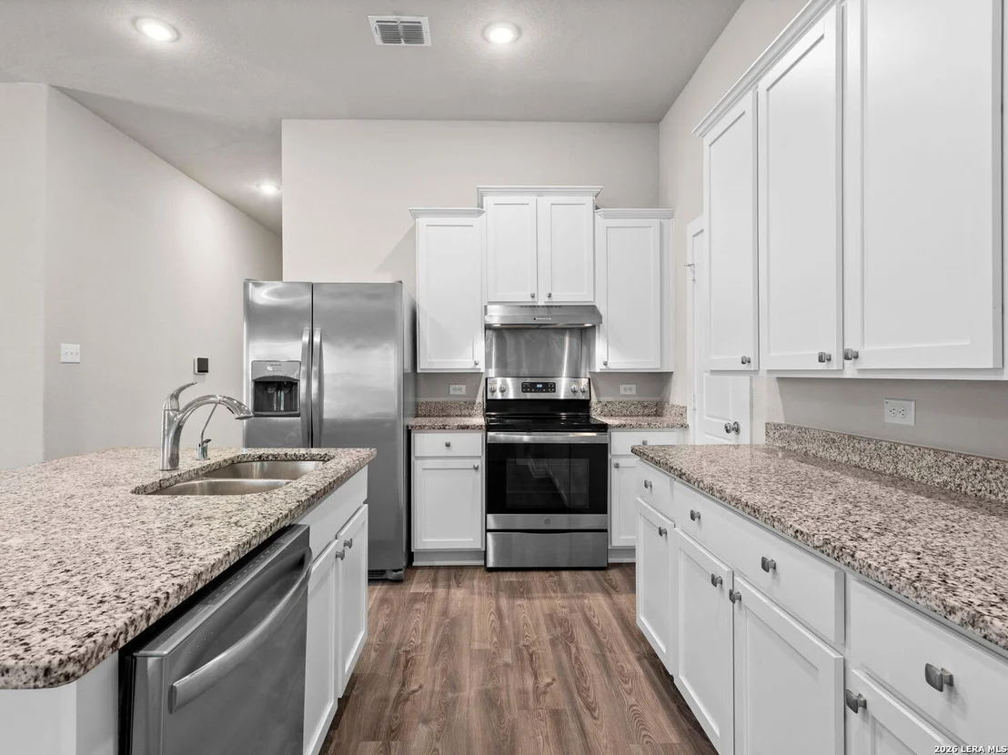 Photo of 3232 Field Thistle