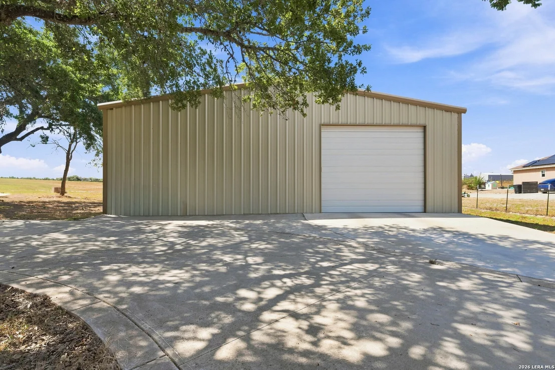 Photo of 353 BIG OAK DR