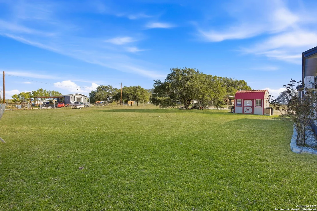 Photo of 1037 county road 7711