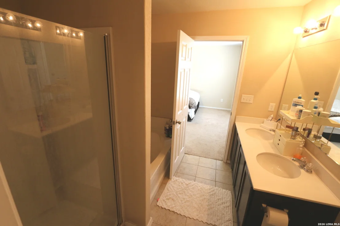 Photo of 449 Auburn Park