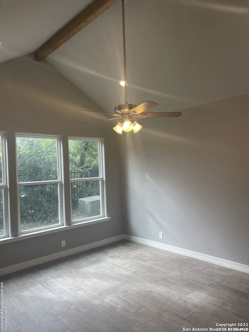 Photo of 107 SUTTON PL
