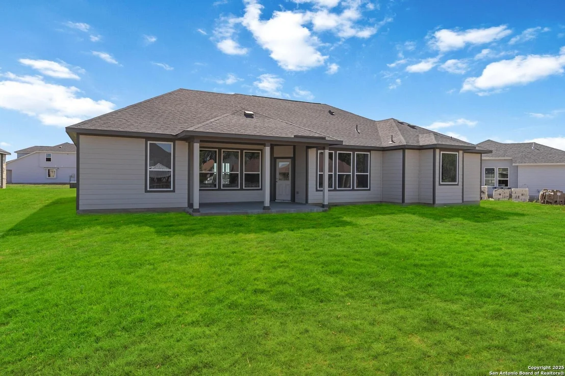 Photo of 1587 Vista View Drive