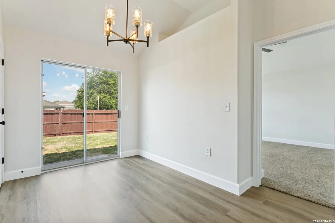 Photo of 8819 MISSION BRK