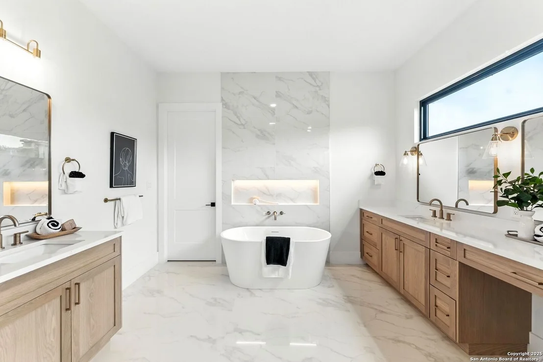 Photo of 10302 Kendall Canyon