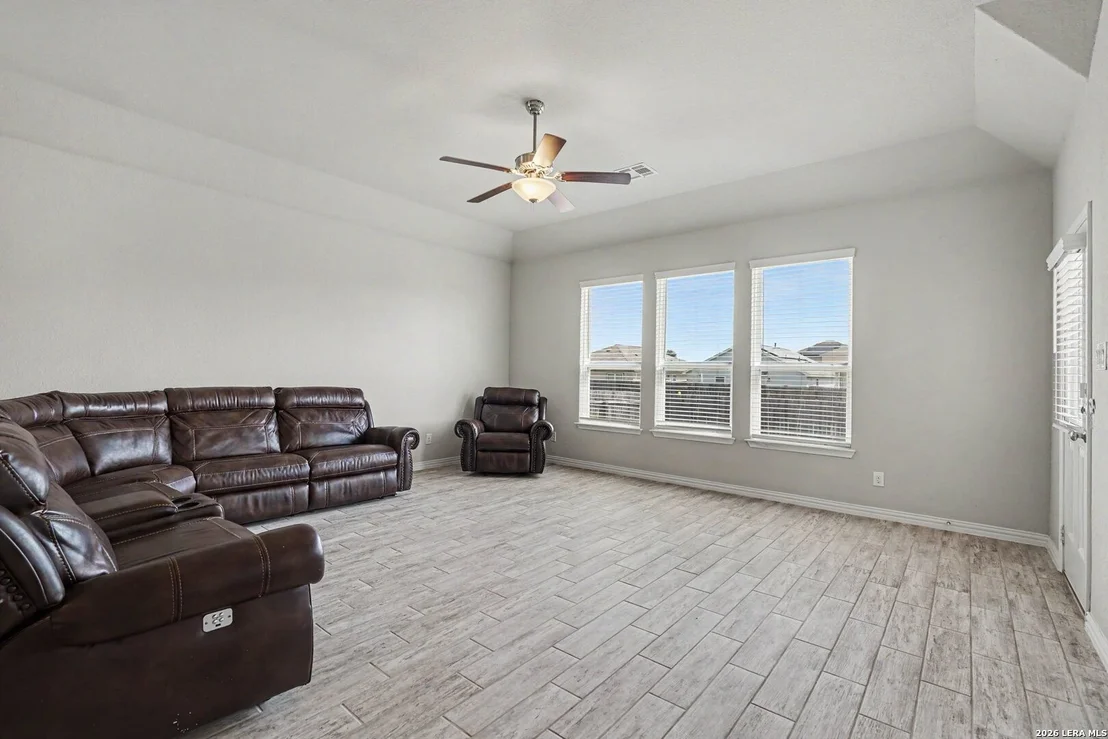 Photo of 8132 Dublin Frst