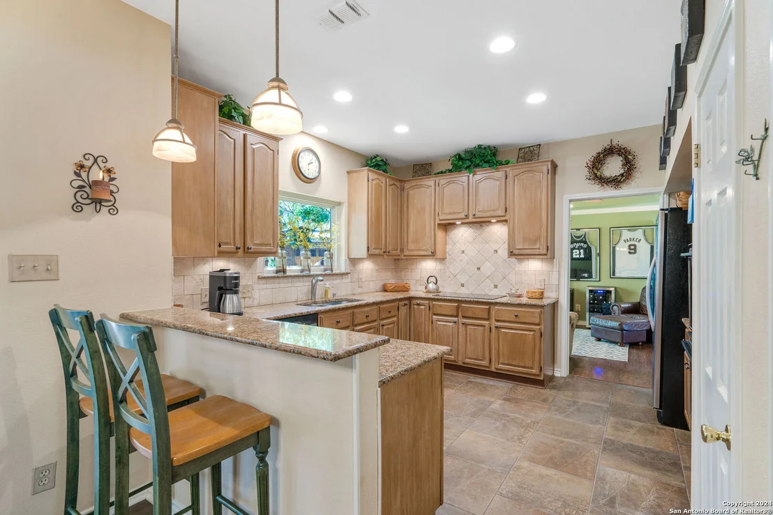 Photo of 2534 RIM OAK