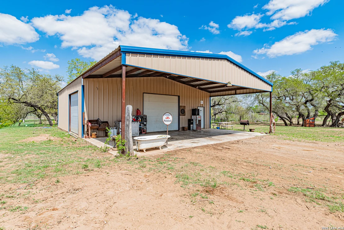 Photo of 946 County Road 361