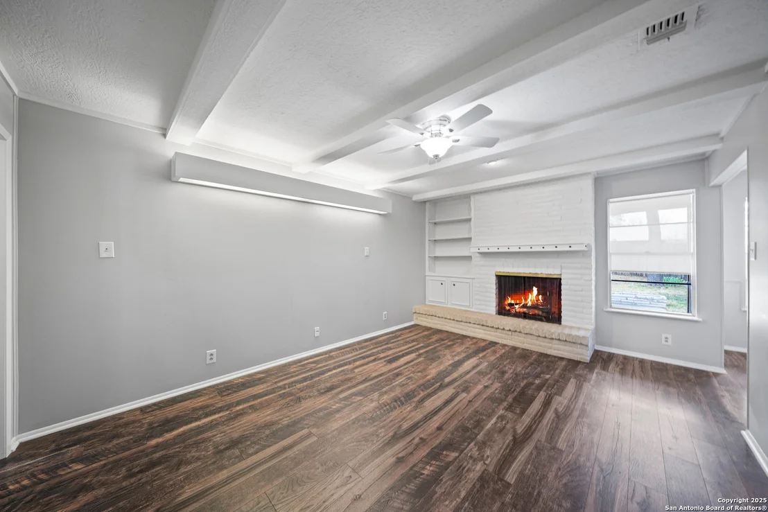 Photo of 3627 mapleton
