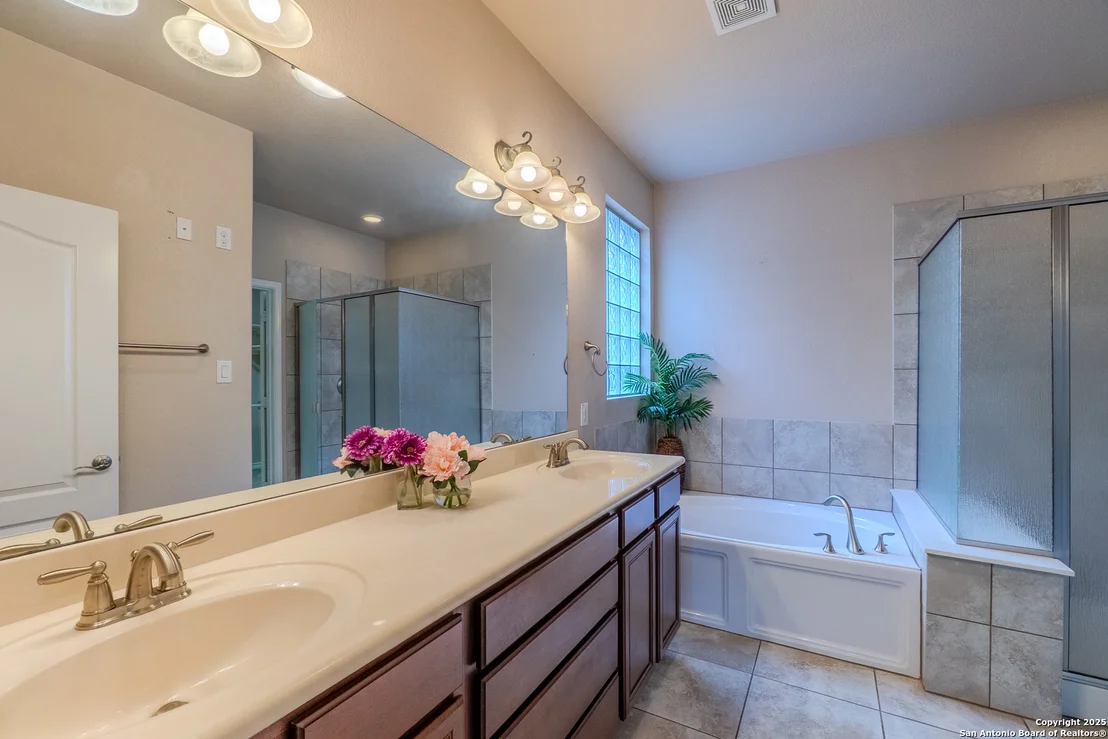 Photo of 3703 Oaklyn