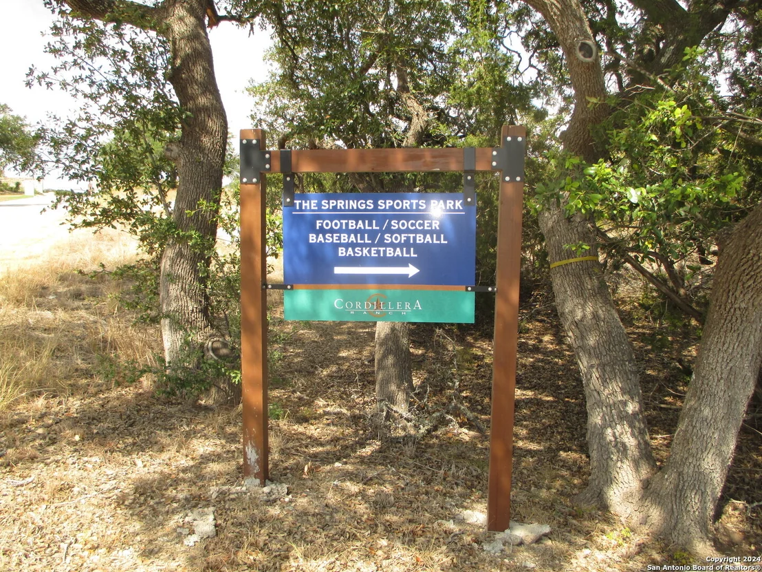 Photo of LOT 18 LEDGESTONE PL