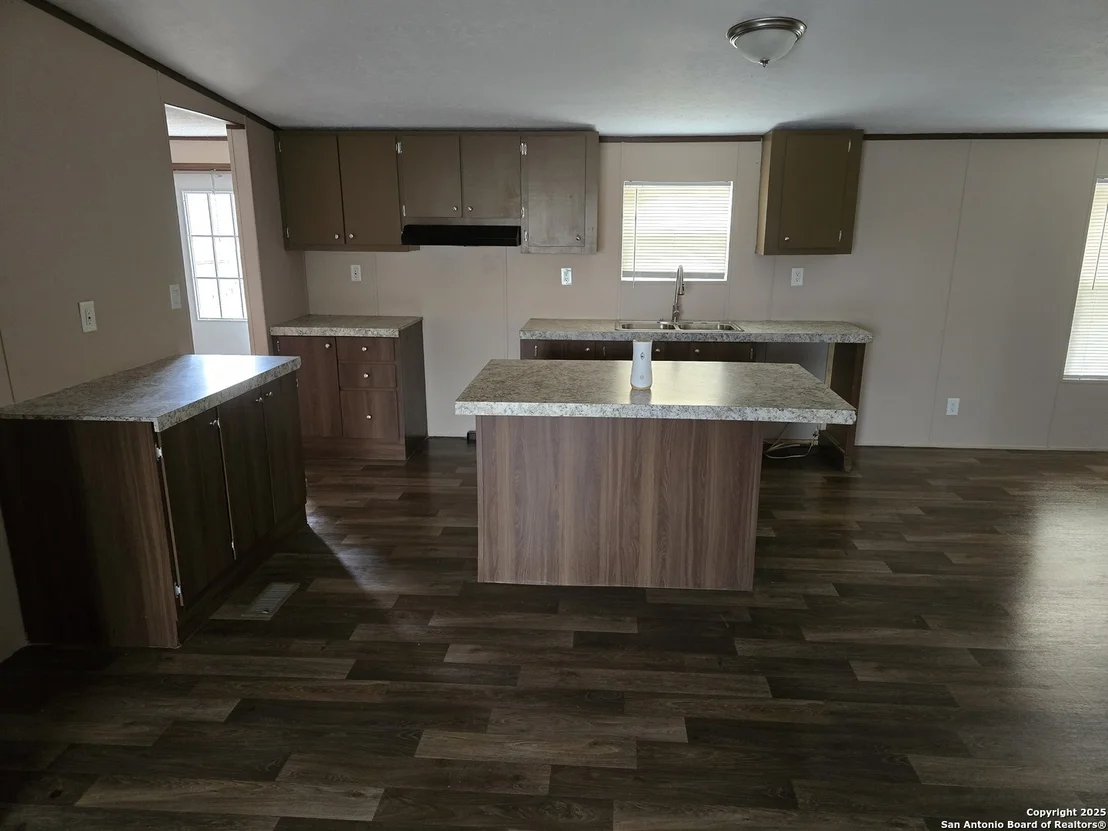 Photo of 730 Park St