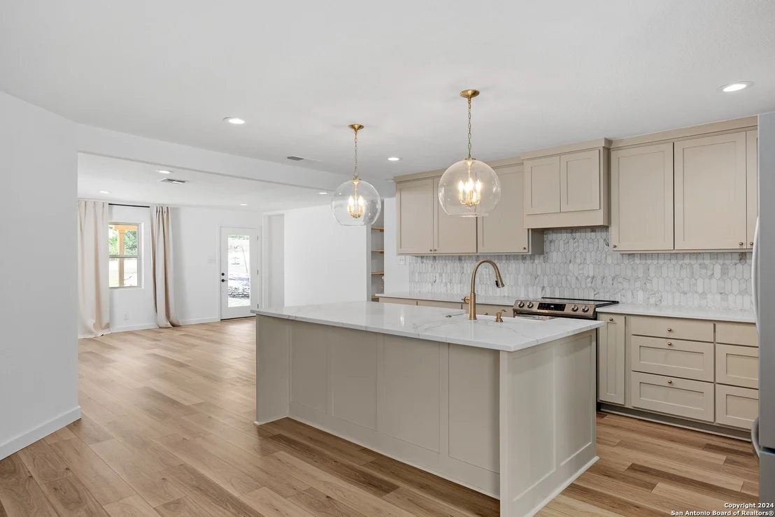 Photo of 1903 Danielle Dr