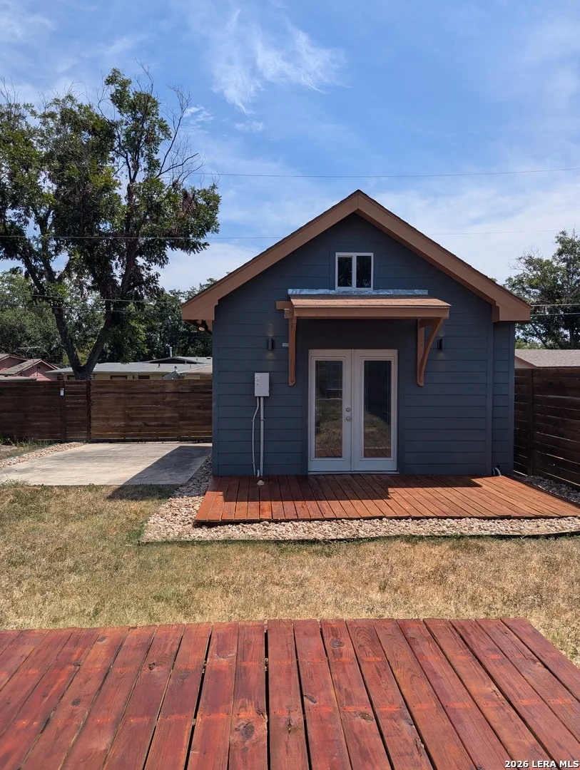 Photo of 64 Vaughan Pl