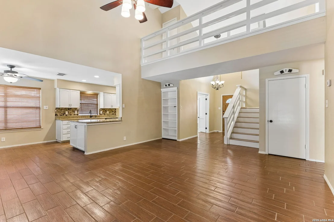 Photo of 2127 Oak Bnd