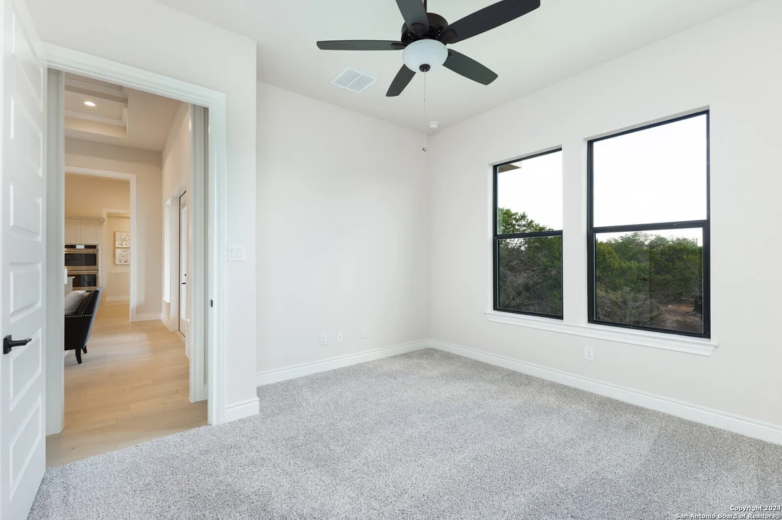 Photo of 335 TOUCAN DR