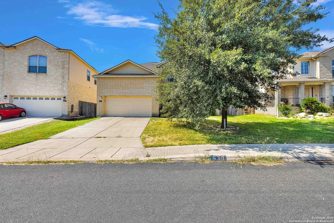 Photo of 611 PARK PT