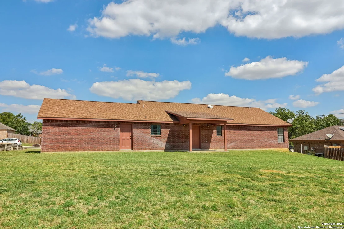Photo of 307 Crownhill Dr