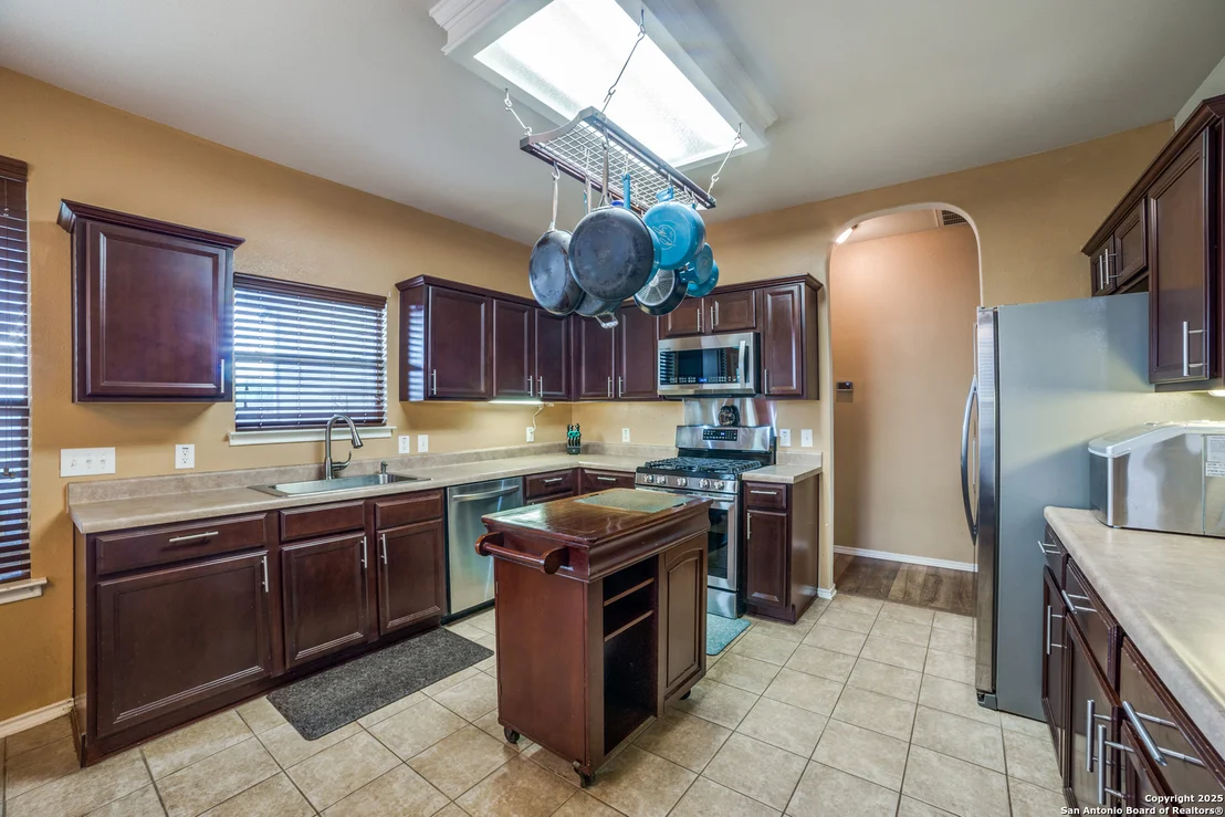 Photo of 9110 Feather Bluff