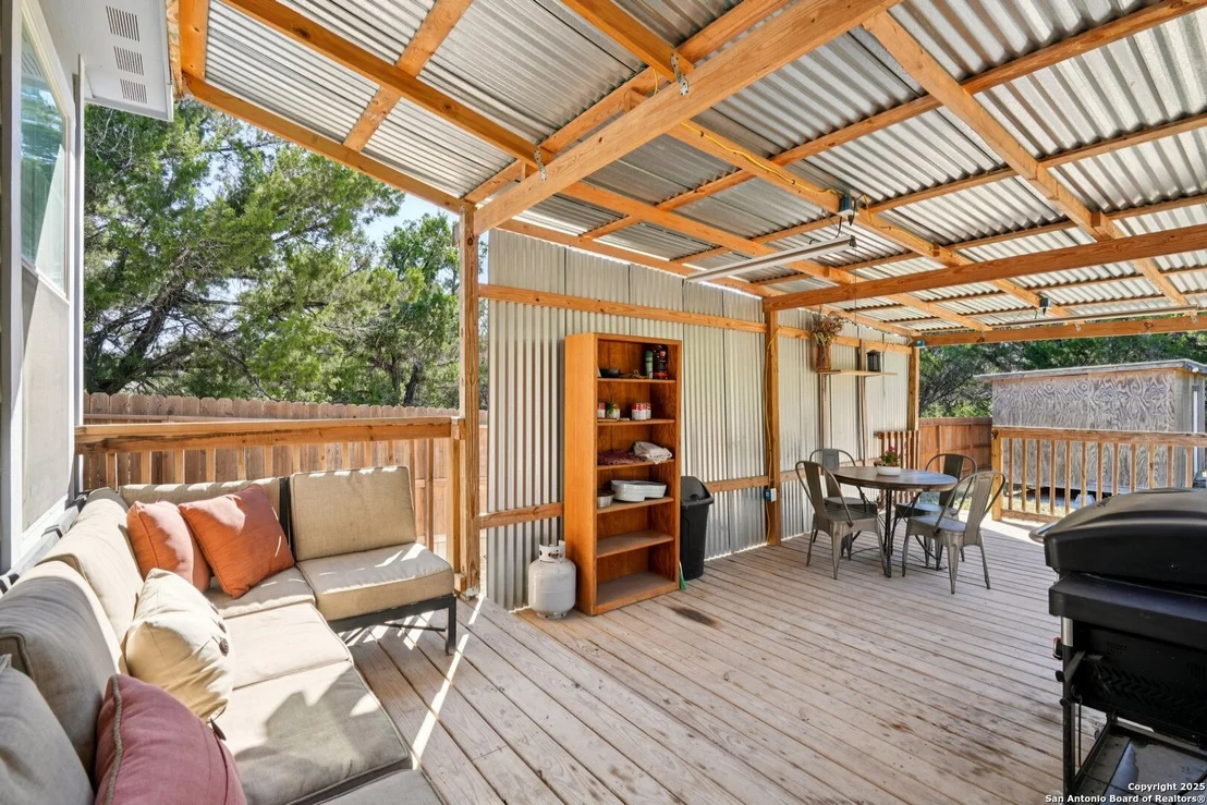 Photo of 636 Skyline Dr