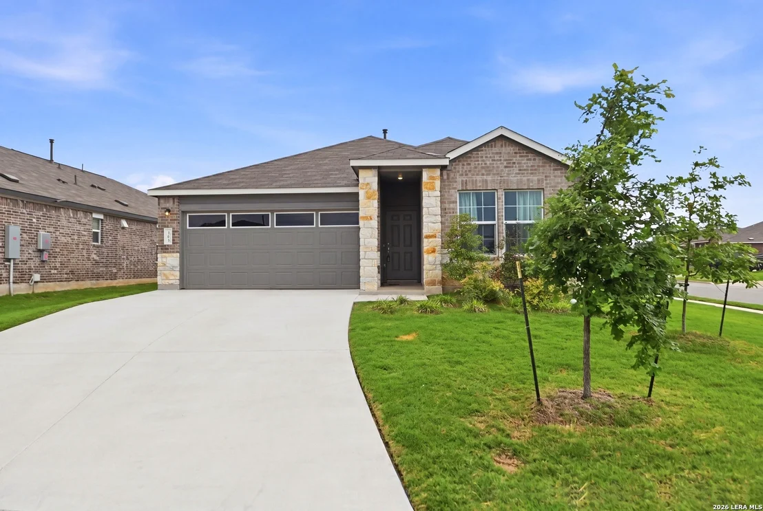 Photo of 304 SONTERRA DR