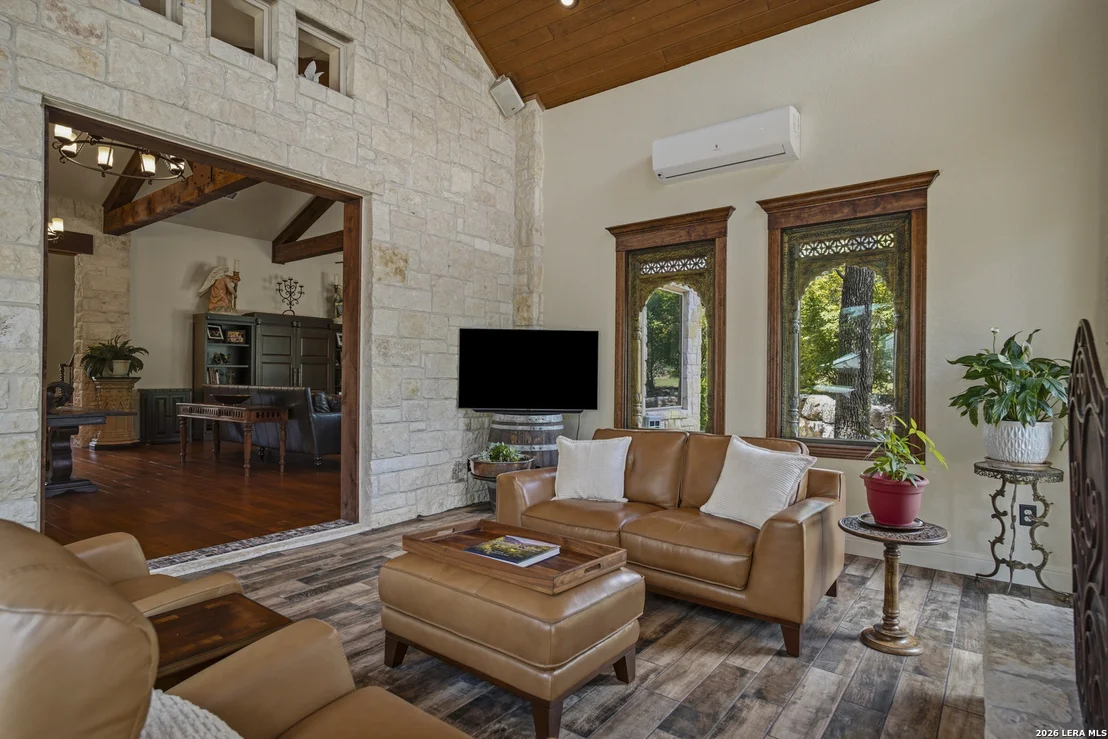Photo of 148 Balcones Bend