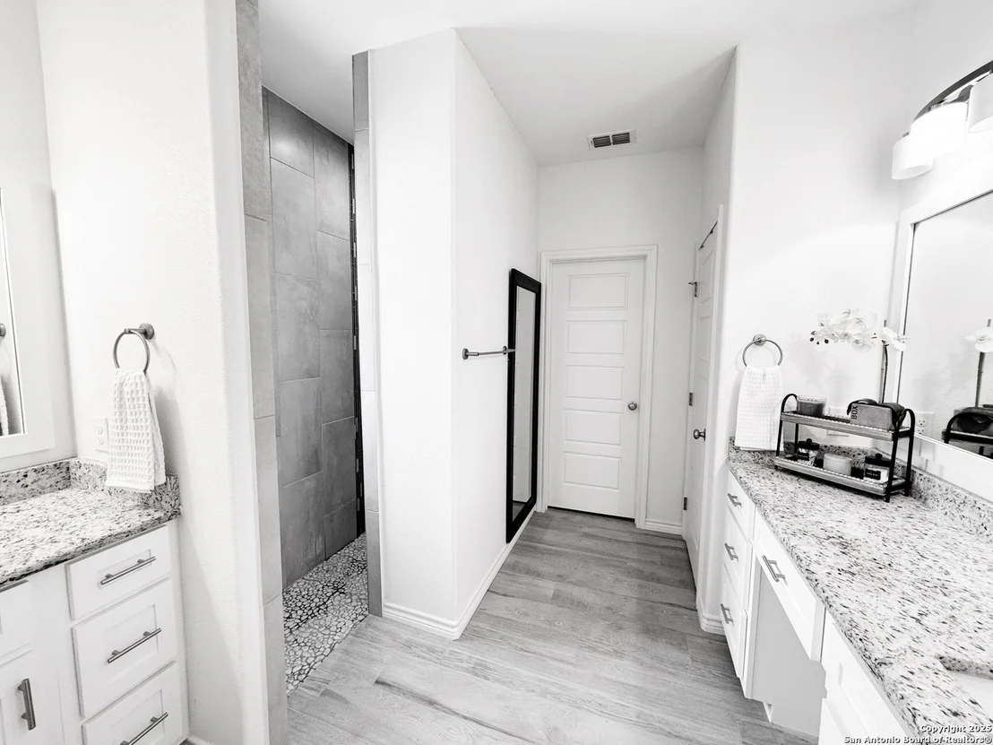 Photo of 1683 Vista View