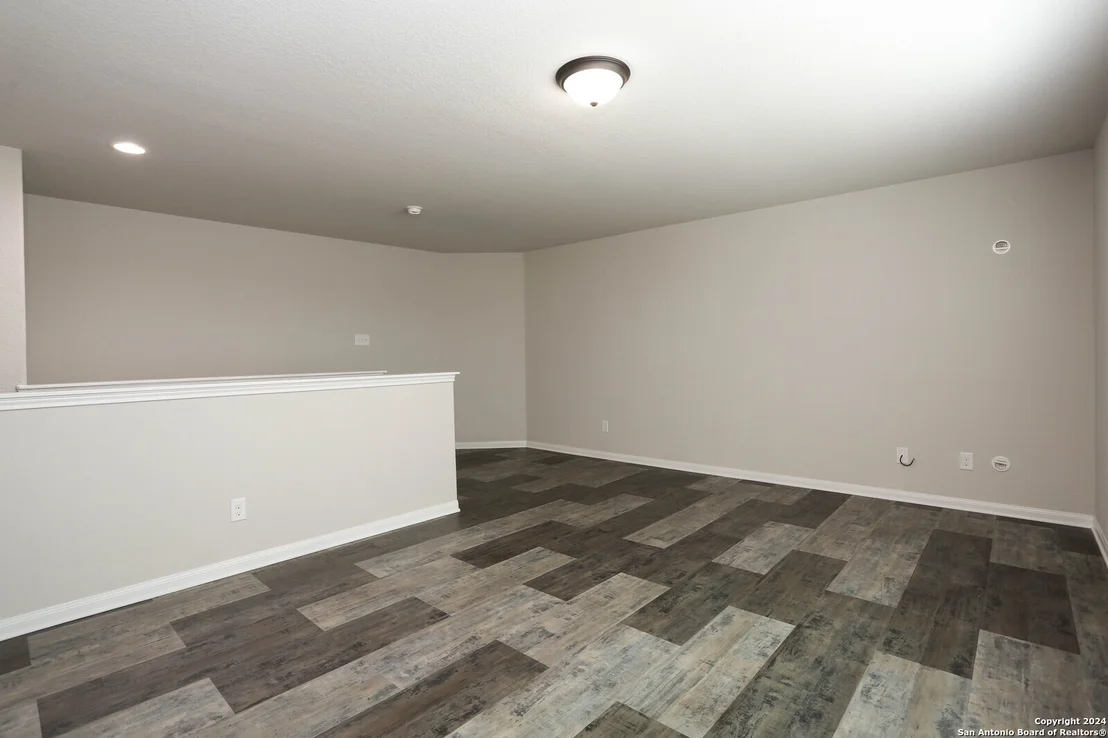 Photo of 11639 LUCKEY LEDGE