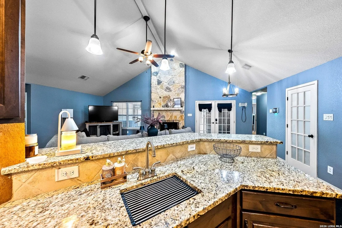 Photo of 552 Jacobs Ln