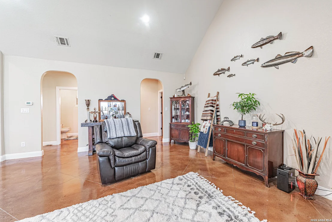 Photo of 946 County Road 361