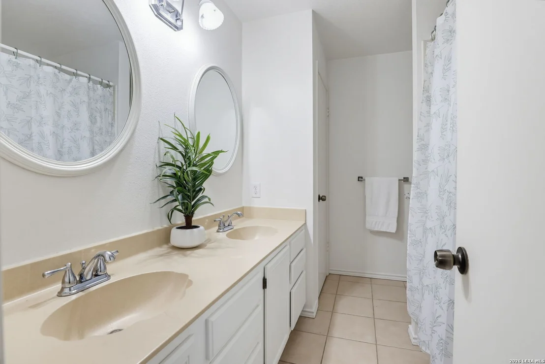 Photo of 21527 Tenore