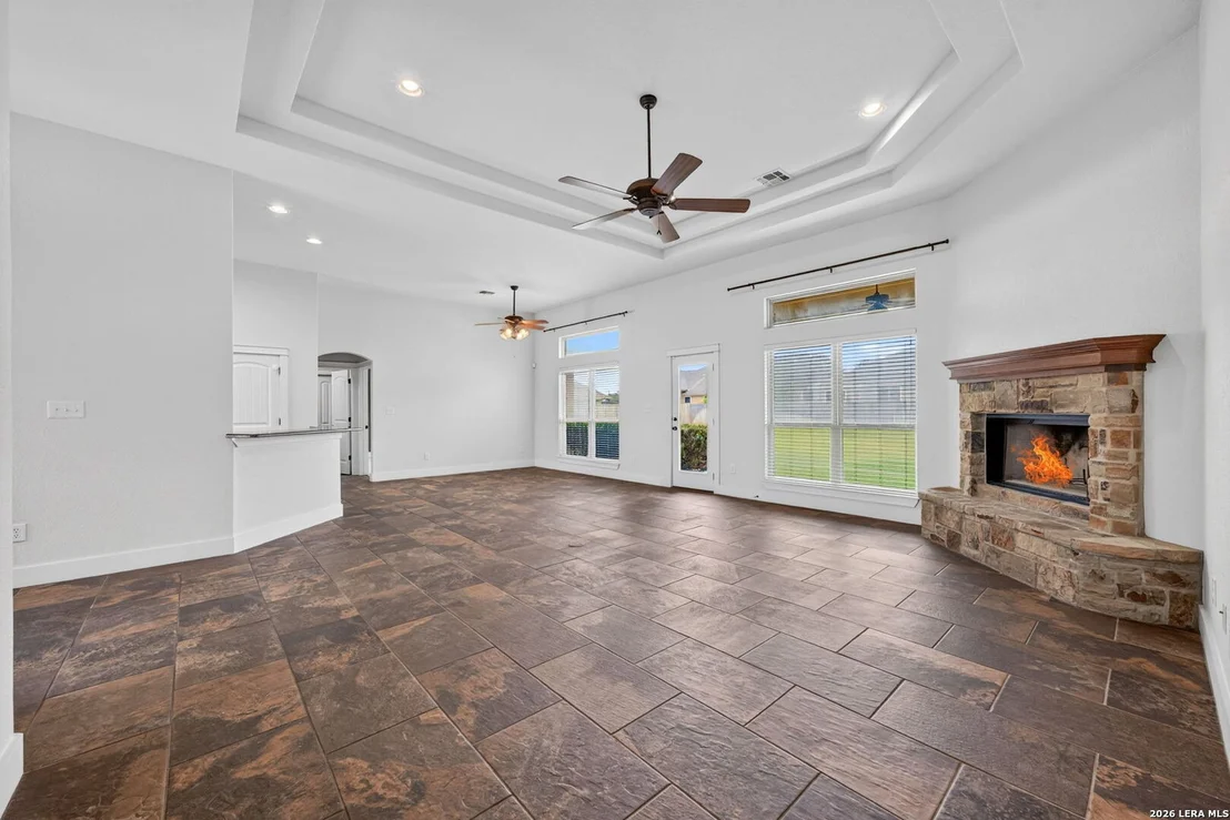 Photo of 1633 CAMDEN LN