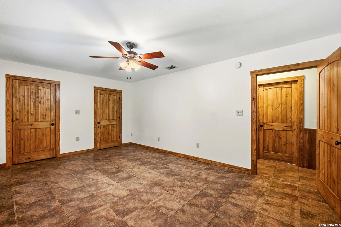 Photo of 340 Rio Oak