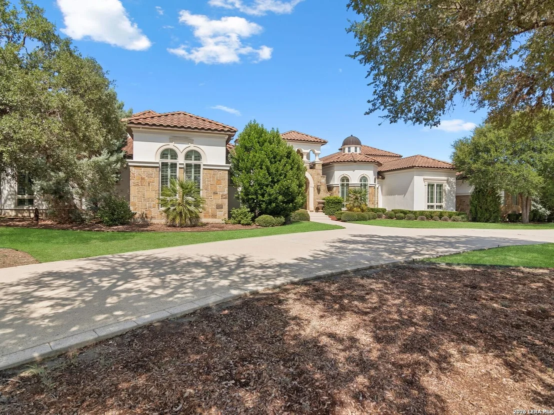 Photo of 202 WELLESLEY LOOP