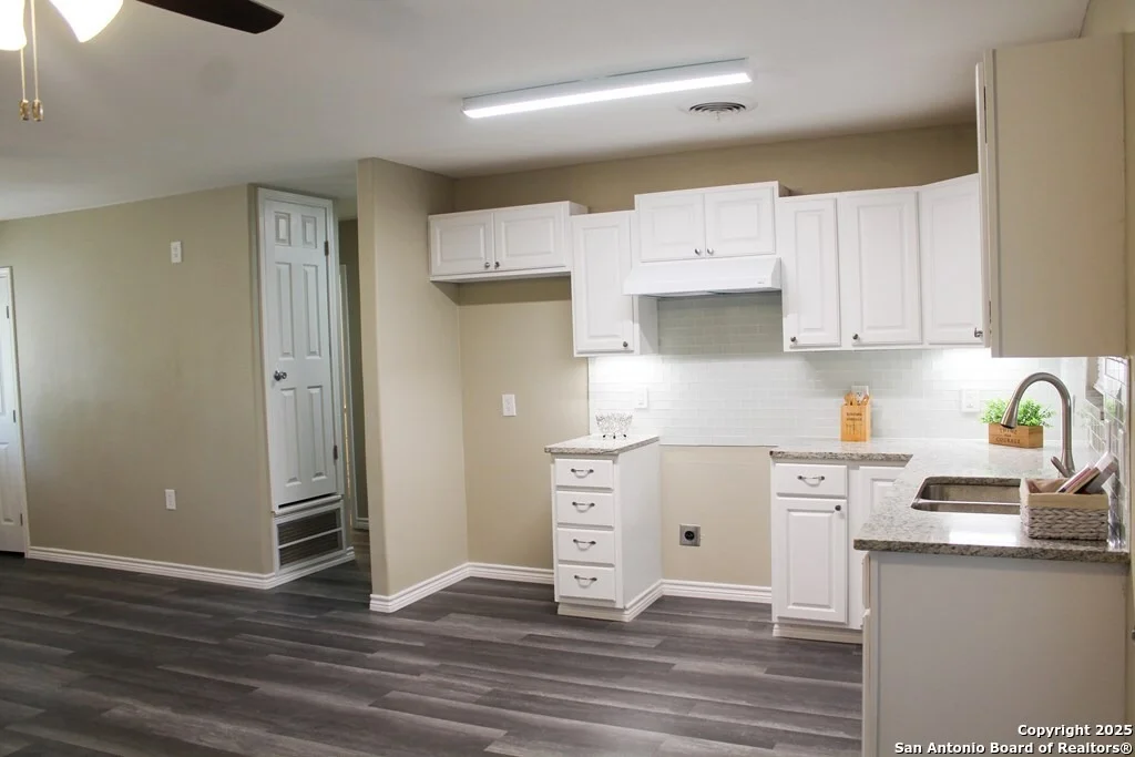 Photo of 908 Everglades