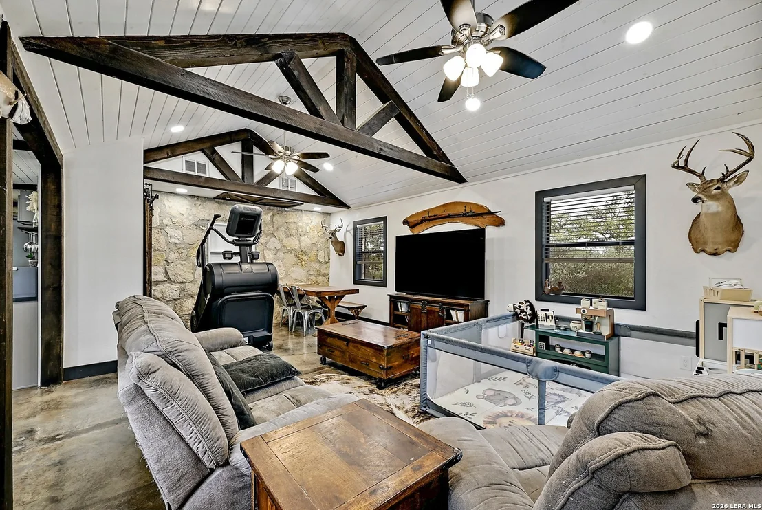 Photo of 3513 N Us Highway 281