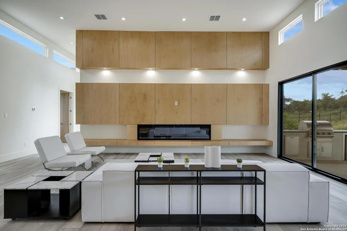 Photo of 25907 Morhiss Pt