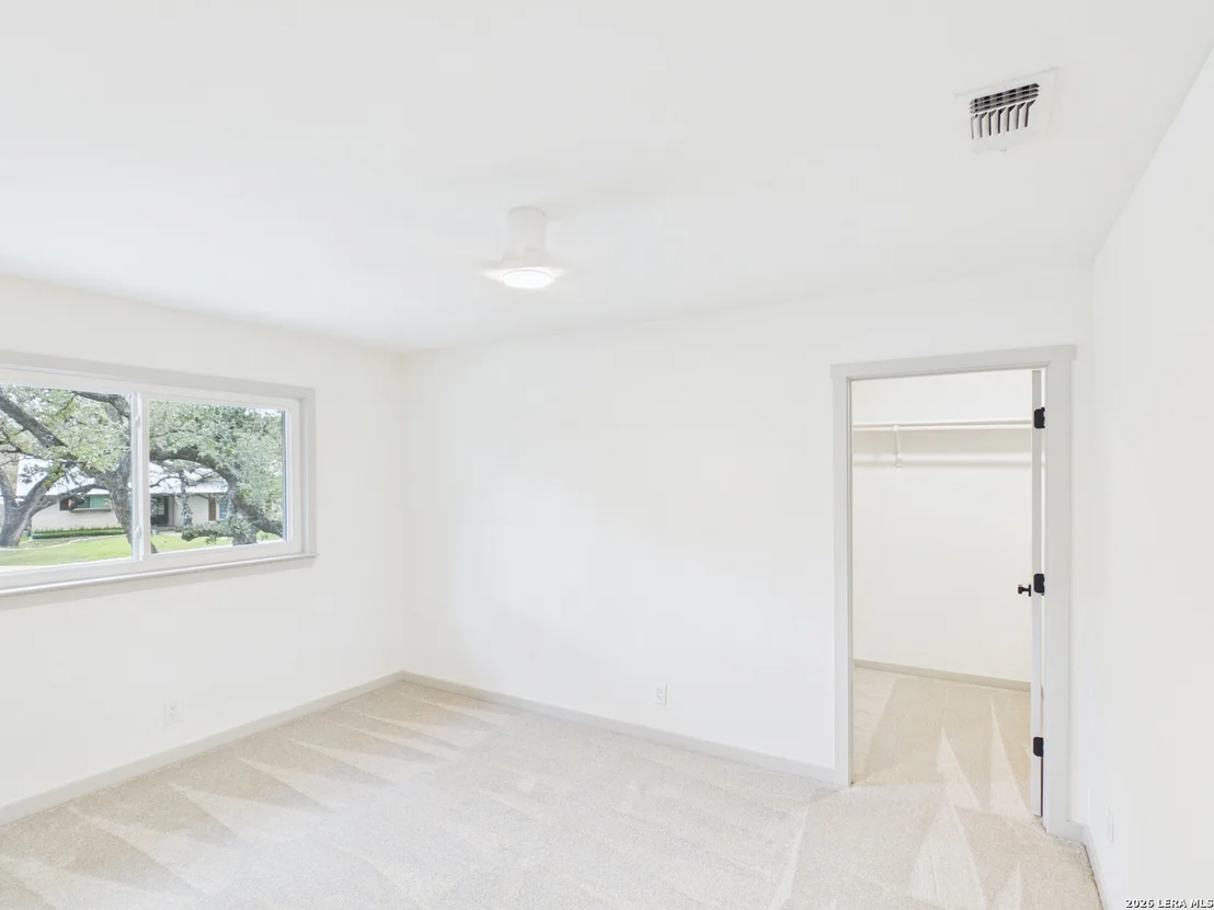 Photo of 11619 INTRIGUE DR