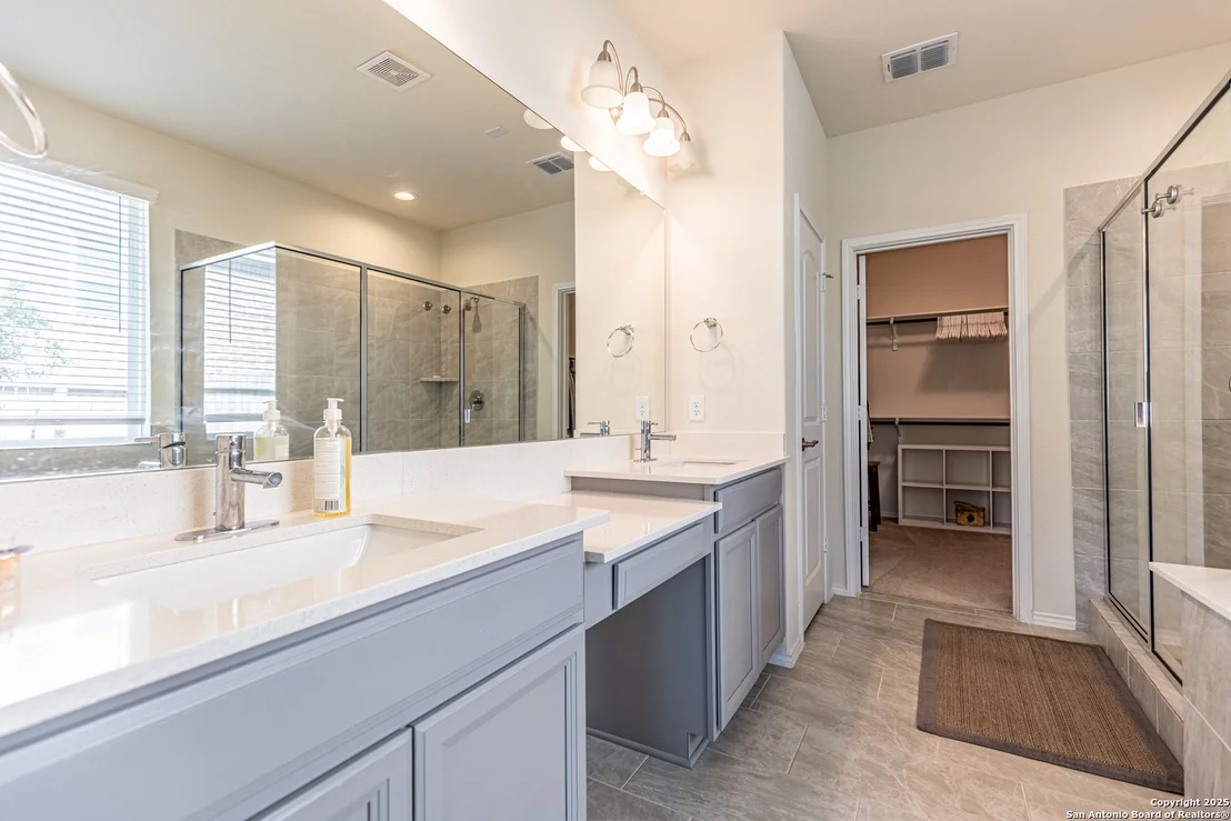 Photo of 7421 Cimarron Lake