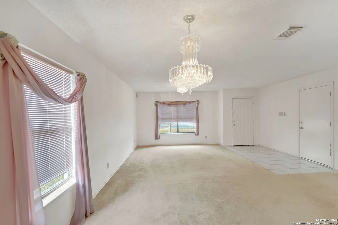 Photo of 6847 Evercrest