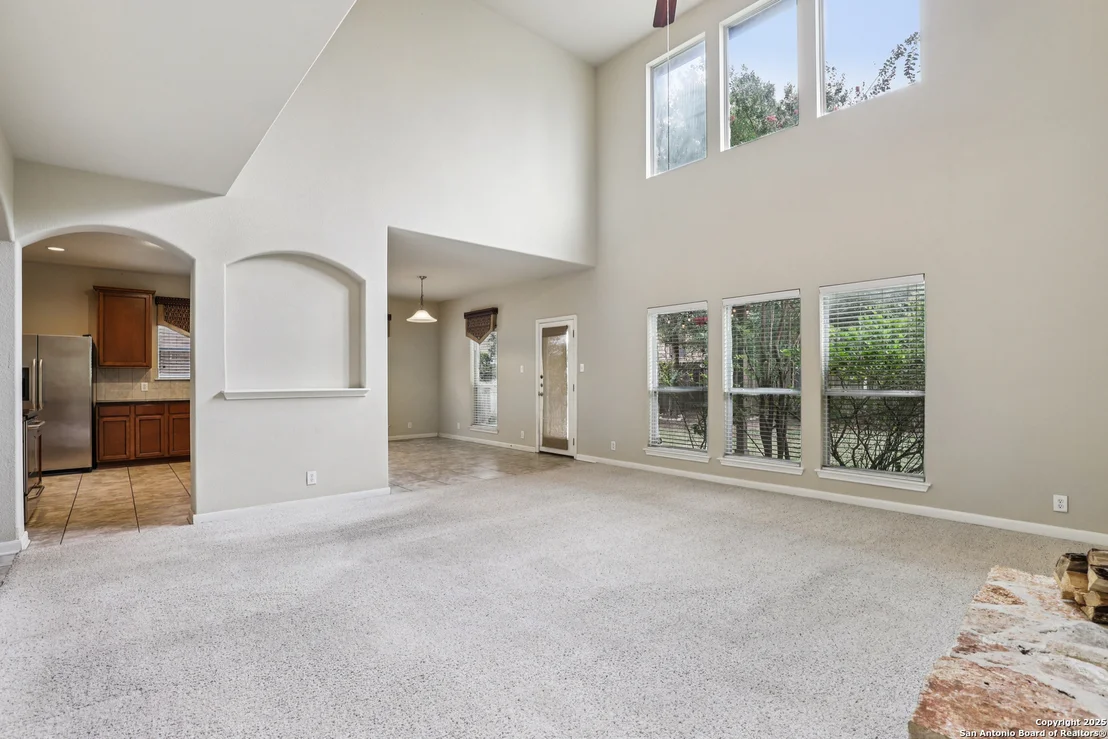 Photo of 7638 Kings Spring