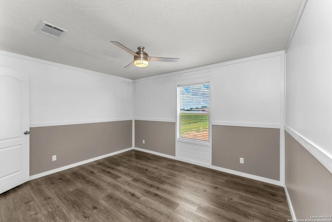 Photo of 347 Mahan Rd