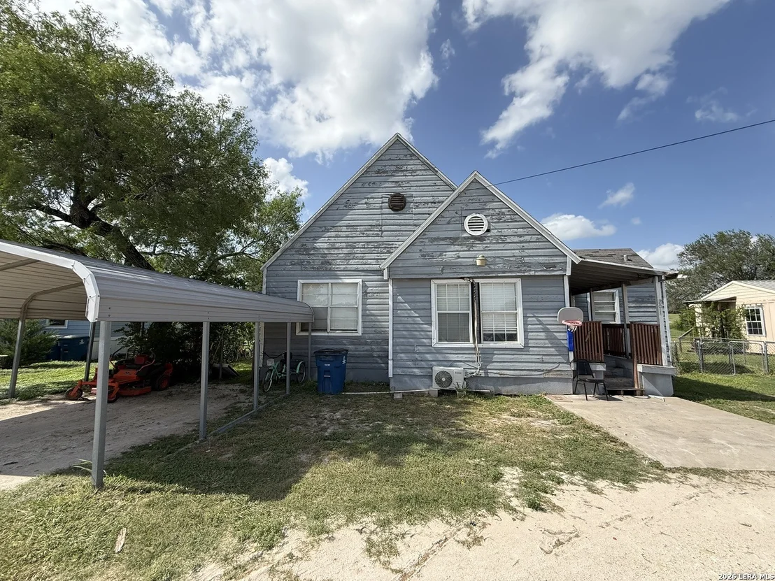 Photo of 207 McGloin St