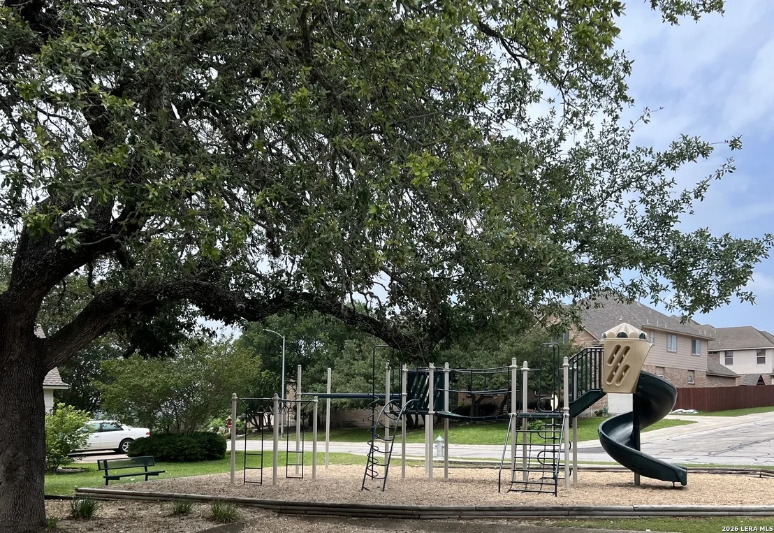 Photo of 19426 Mill Oak
